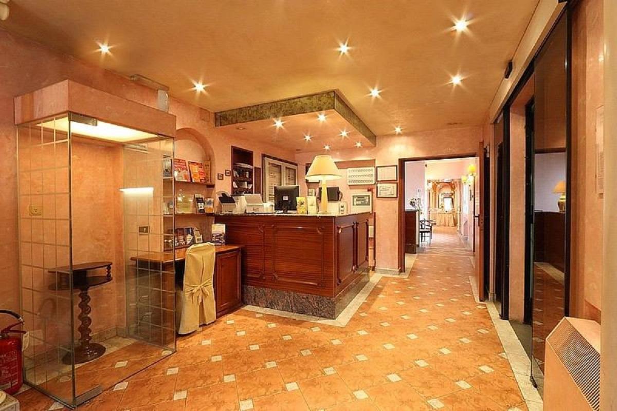 Hotel Alinari Floransa Dış mekan fotoğraf